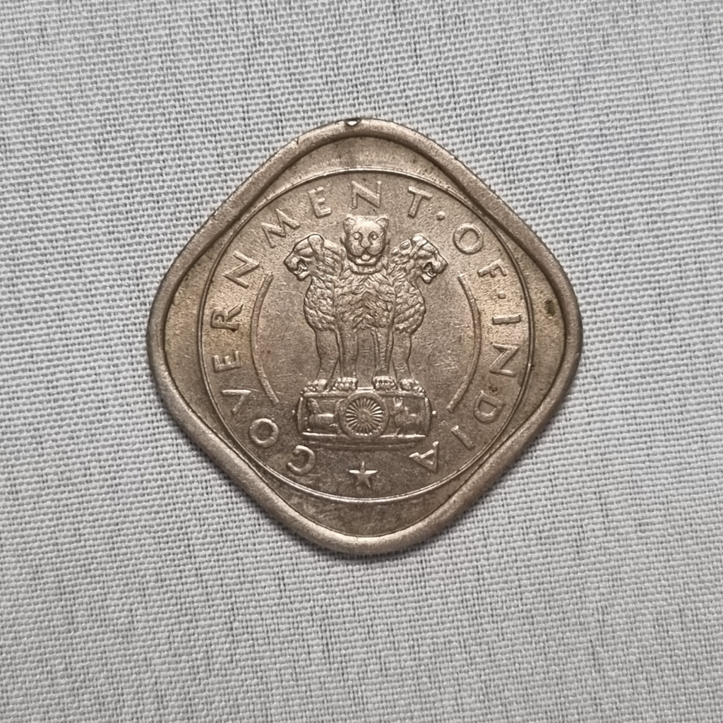 2 Annas 1954 Bull Coin Bombay Mint Condition