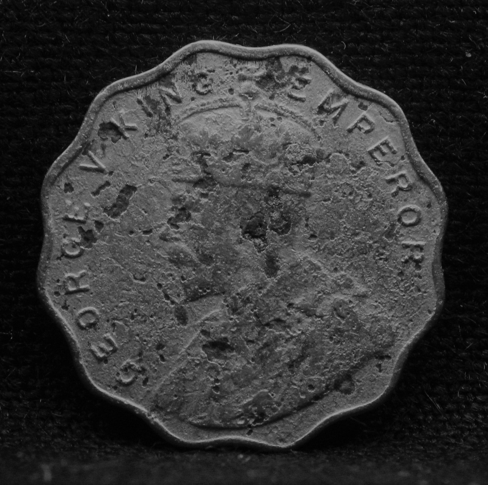 1 Anna Coin of King George V 1914 of Bombay Mint Copper-Nickel