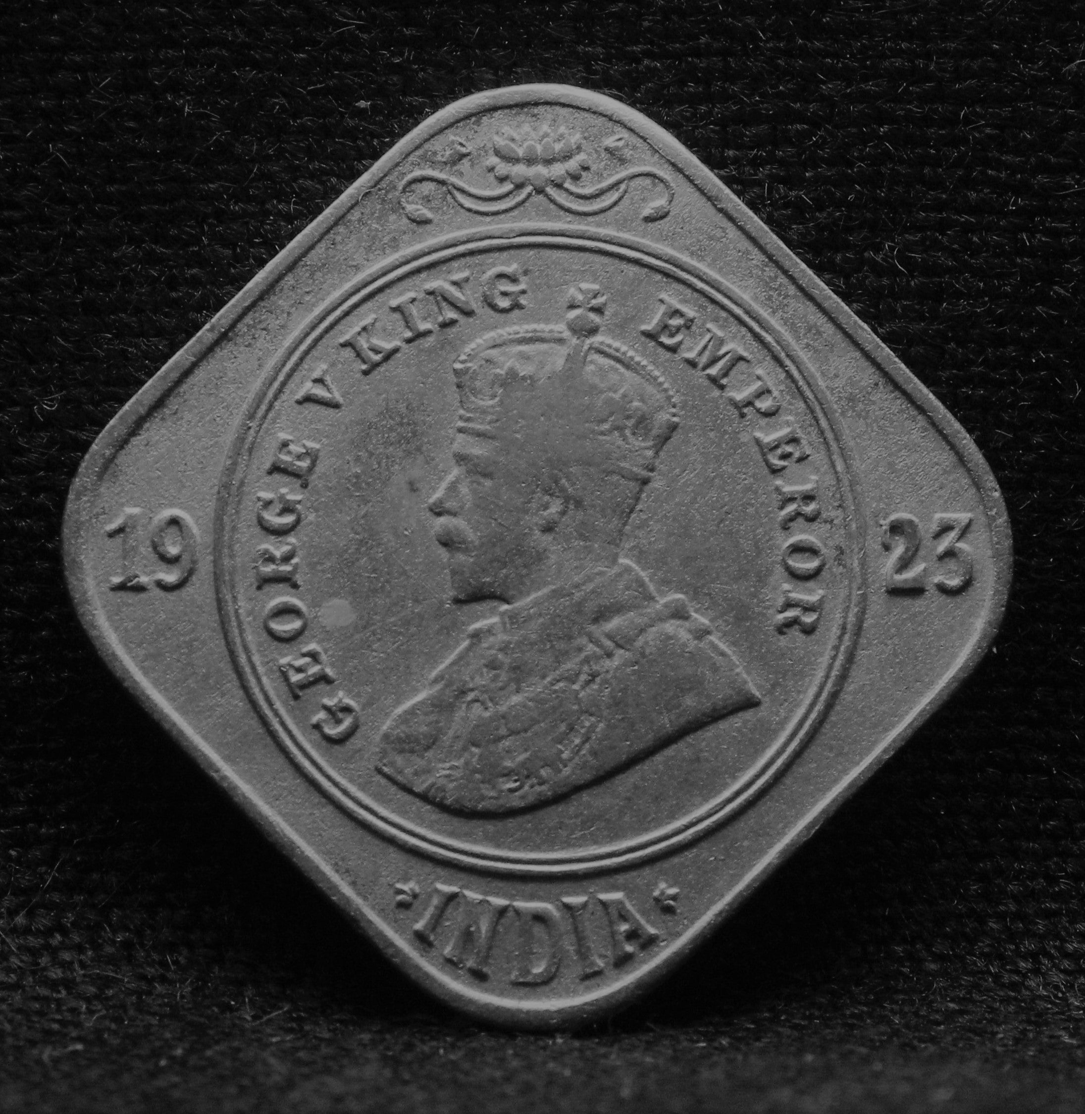 2 Annas 1923 George V Copper-Nickel coin